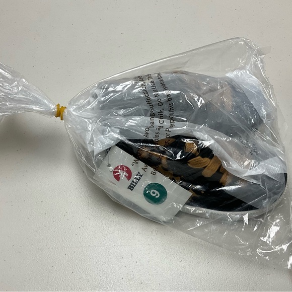 Billy Footwear Kids Little Girl’s Black Cheetah Print Low top Sneaker Shoes - Picture 5 of 7